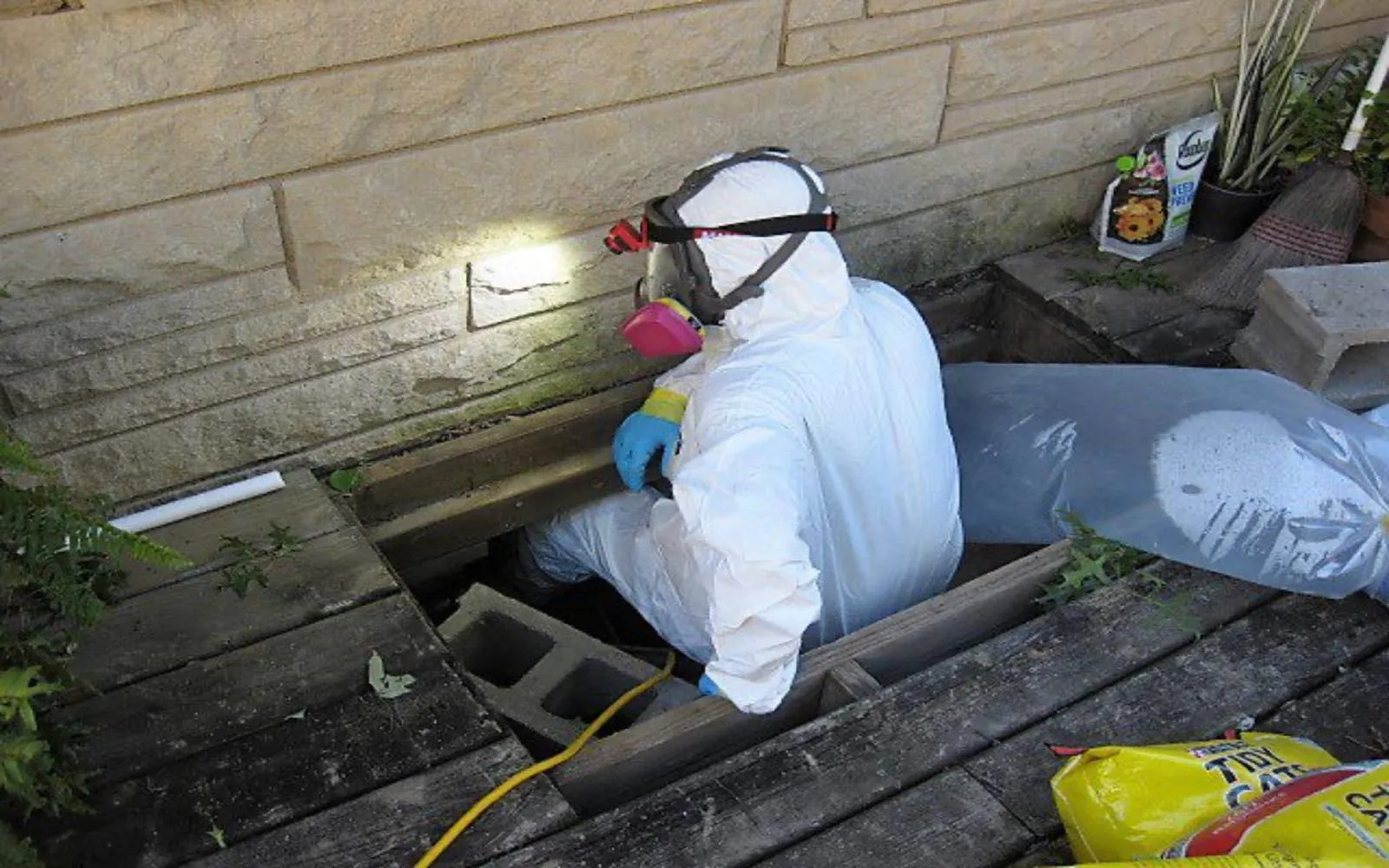 Sewage Cleanup Services: Protect Your Home and Health
