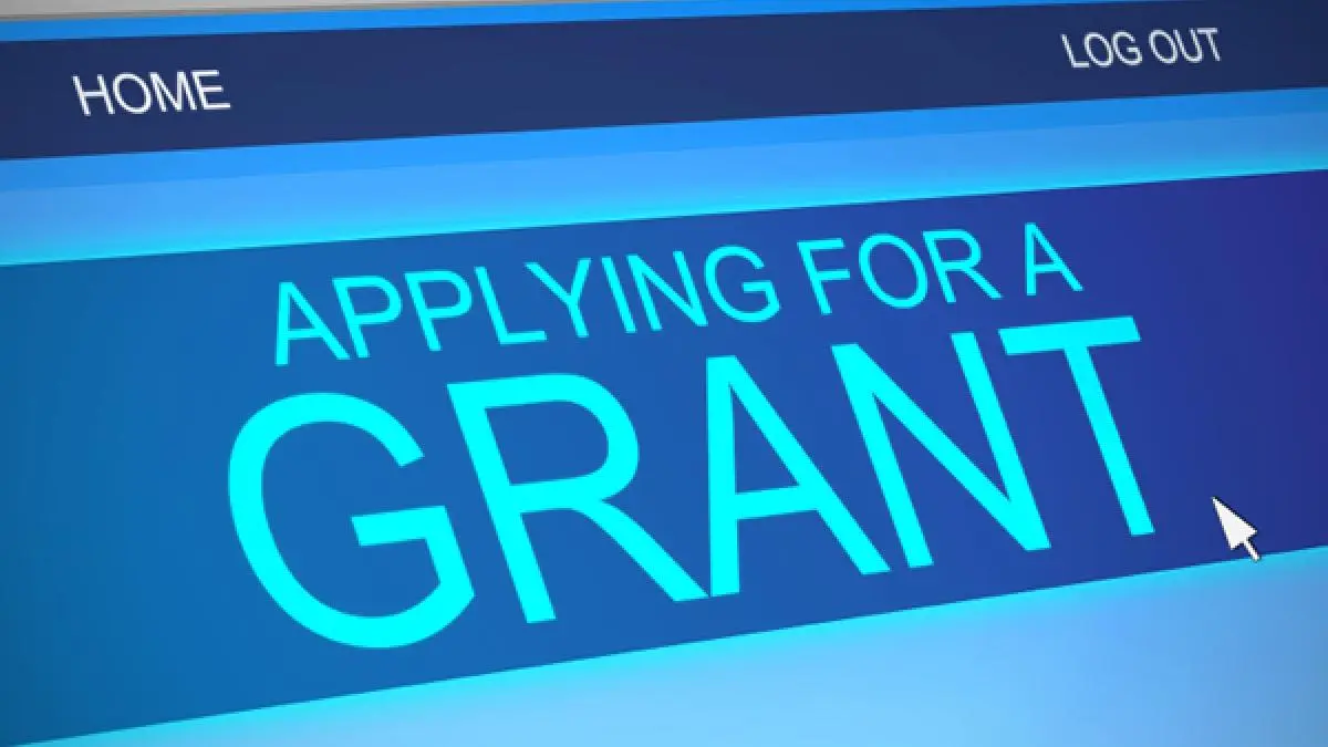 Types of Free Government Grants and Loans and How to Apply in 2025