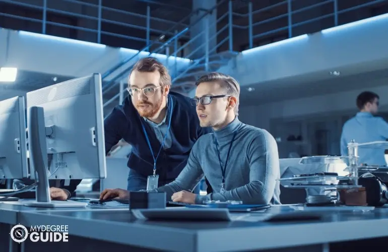Best Online Information Technology (IT) Degrees of 2025