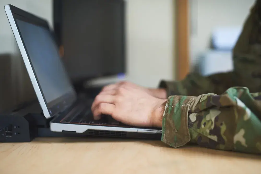 Best 10 Online Colleges for Military Veterans