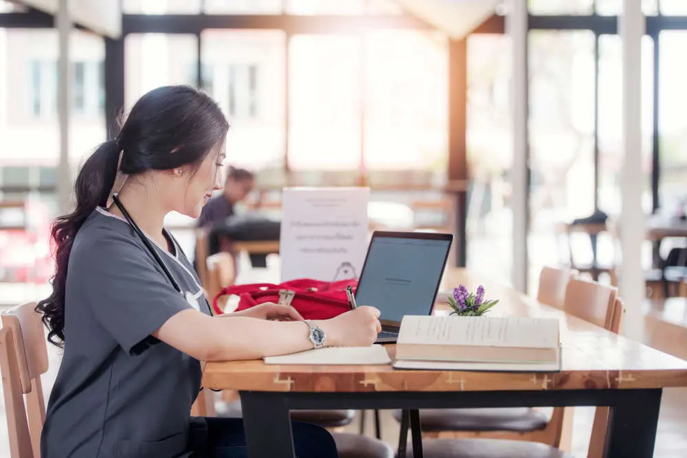 Navigate Your Nursing Career: Best Online Nursing Programs in the USA