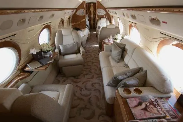 Private Jet Charter Selection Simplified: Factors That Matter Most