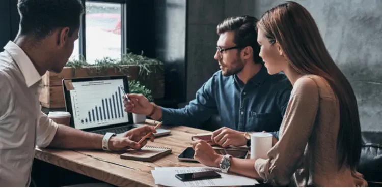 Understanding the Role of a Marketing Consultant: Key Responsibilities and Skills