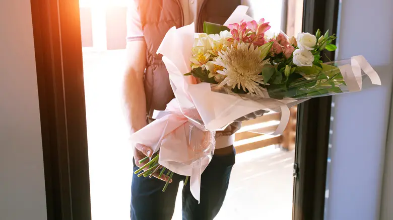 Finding the Best Same-Day Flower Delivery Services Near Me